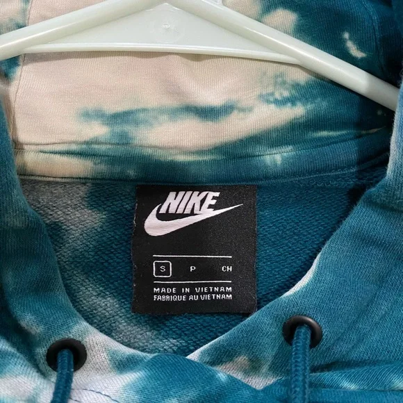 Tie Dye Nike Sweatshirt - Picture 2 of 3